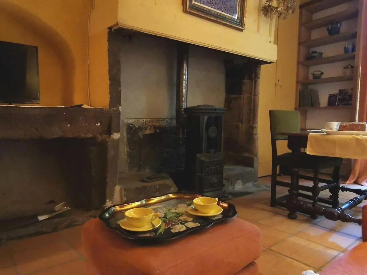 Cocon Au Coeur Du Puy-En-Velay Avec Cour Privee Et Wifi - Fr-1-582-325 Apartment Le Puy-en-Velay